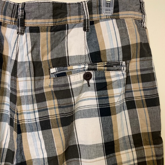 UnionBay Plaid Shorts Size 38 - Picture 4 of 9